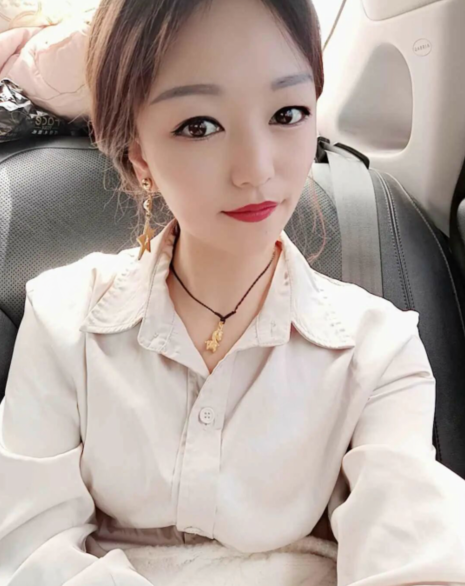 南山艺名雪：初出道兼职良家女，水多活好超粉嫩